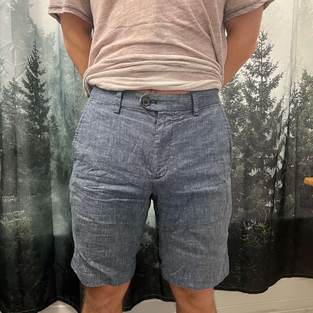Banana Republic Men’s Linen Shorts